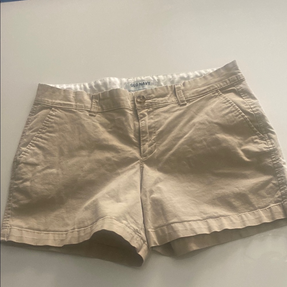 Old Navy Women's Tan Shorts